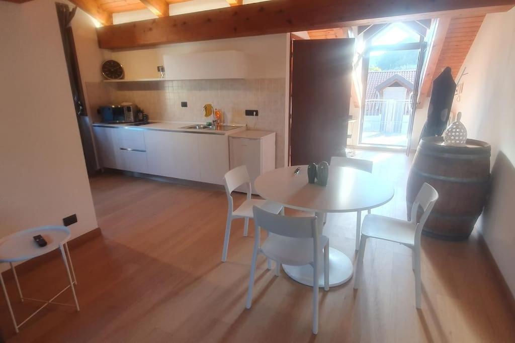Charming 2.5Room Flat In Center Of Monforte D'Alba Bagian luar foto